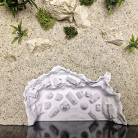 Décoration d'aquarium de Noël : Maison de Père Noël dans la neige, cachette et grotte pour poissons, pour la décoration de l'aquarium, abri pour poissons