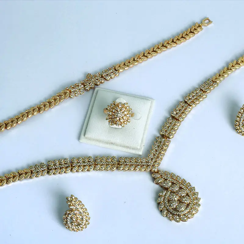 guangzhou jinhui offer indian jewelry set wholesale jewelry sets custom fashion 22K gold jewelry