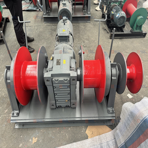 Treuil hydraulique à double tambour pour l'amarrage des navires et le transfert de charges lourdes - Product Image 4