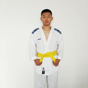Venta al por mayor personalizado Kimono Wkf aprobado Uniforme De Karate Gi Equipo De Entrenamiento <span class=keywords><strong>Smai</strong></span> Karate Uniforme - Product Image 1