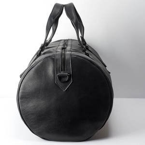 Bolsa Deportiva Moderna de Alta Calidad con Cierre de Cremallera, Transpirable, de Secado Rápido, Personalizable para Viajes, Actividades al Aire Libre y Escapadas de Fin de Semana - Product Image 4