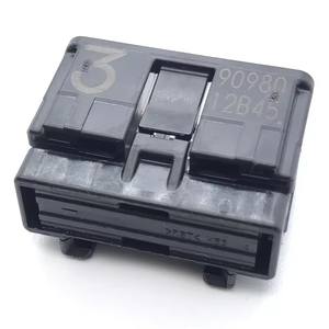 Conector de Cableado Automotriz 22P 90980-12B45, Arnés de Cableado Automotriz 9098012B45, Conector Macho Sin Sellar 12B45 - Product Image 1