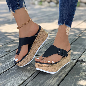 Nouvelles tongs d'été 2026 pour femmes, grande taille, à bout ouvert, couleur unie, dessus en PU épais, semelle intermédiaire en caoutchouc, tendance mode décontractée - Product Image 2