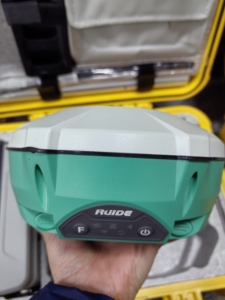 Receptor GNSS RTK Ruide R90i de Bajo Costo, Base y Móvil, Instrumentos de Topografía GPS, Sistema Operativo Linux RTK South - Product Image 4