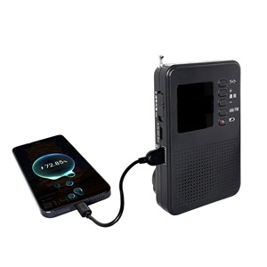<span class=keywords><strong>Radio</strong></span> numérique de poche AM/FM avec lampe torche LED et chargeur de smartphone BR2728 - Product Image 2