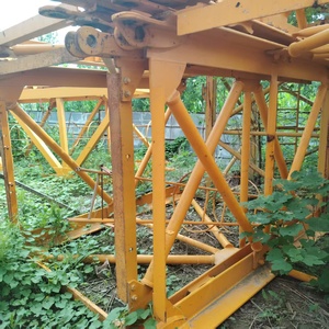 Section de mât de grue à tour Zoomlion QTZ250 7020 d'occasion, 2*2*3m, pour grue de construction de 10 tonnes, structure en acier robuste - Product Image 4
