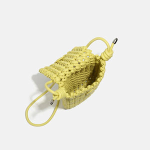 Sac bandoulière mini carré élégant en cuir PU tressé léger pour femme, idéal printemps-été, pour téléphone portable et monnaie - Product Image 5