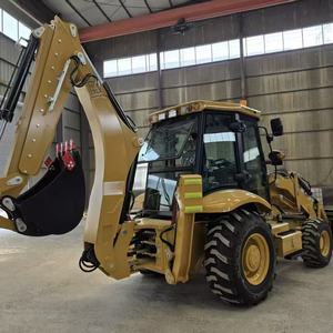 Chargeuse-pelleteuse Caterpillar 420F IT d'occasion, version à pivot central, haute capacité de levage - Product Image 2