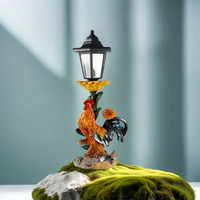 Personnalisé Coloré Polyrésine Coq Solaire Lumière Nautique Moderne Amour-Pyramide En Forme De Lampe Solaire Jardin Décor De Noël Ornement Art