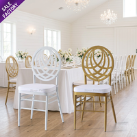 Chaise Chiavari ronde à dossier ajouré, cadre doré et blanc, coussin rembourré, pour banquets et mariages - Vente en gros usine
