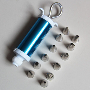 Kit de 13 pièces de presse à biscuits en métal, seringues pour gâteaux - Product Image 1