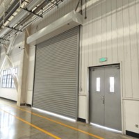 Serrure de porte à enroulement commerciale coupe-vent en aluminium et acier inoxydable pour entrepôt