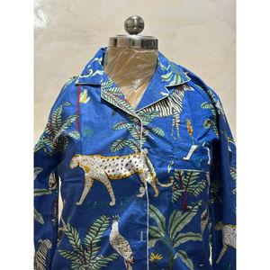 Haut de nuit confortable pour femme à manches longues, 100 % coton, bleu, imprimé forêt et animaux, directement du fabricant - Product Image 2