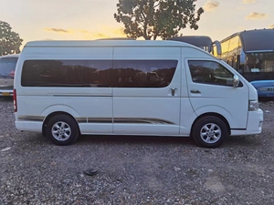 Grande promotion sur les Toyota Hiace d'occasion, minibus <span class=keywords><strong>de</strong></span> luxe 13 places, automatique, essence, norme d'émission Euro 3 - Product Image 2