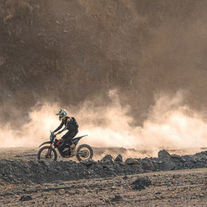 Moto tout-terrain connectée à une application intelligente pour un entraînement surveillé et un programme de course junior - Product Image 3