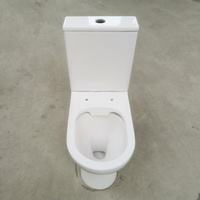 WC moderne à deux pièces à chasse directe, en céramique, à poser au sol, avec abattant à fermeture douce