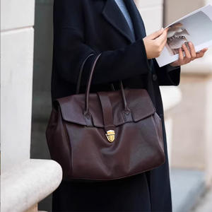 Sac à main de luxe pour femme en cuir véritable, style rétro, grande capacité, pour les trajets quotidiens, en cuir de vachette pleine fleur tanné végétal - Product Image 2