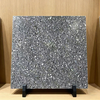 Dalles de terrazzo texturées dorées sur mesure, dalles de terrazzo au design personnalisé pour les expositions, les magasins de luxe, la décoration intérieure