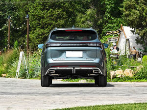 Jetour Traveler, el Modelo SUV Jetway Traveler Está Equipado con el Sistema de Tracción en las Cuatro Ruedas 2.0T JT Victory. - Product Image 5