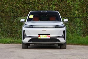 Geely Galaxy <strong>M9</strong> 2025 230 km 2WD Smart Driving Edition | Plug-in Hybrid SUV - Product Image 3