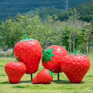 Estatua <span class=keywords><strong>de</strong></span> fruta al aire libre Silla <span class=keywords><strong>de</strong></span> fresa Fresas gigantes Taburete <span class=keywords><strong>de</strong></span> fresa <span class=keywords><strong>de</strong></span> fibra <span class=keywords><strong>de</strong></span> vidrio para decoración <span class=keywords><strong>de</strong></span> jardín - Product Image 5