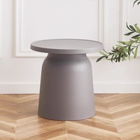 Table basse multifonctionnelle en plastique style Instagram nordique tendance pour petites maisons et chambres, ensemble de tables d'appoint créatives pour canapé d'angle en PP