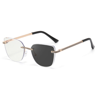 Lunettes de soleil photochromiques sans monture œil-de-chat avec charnière à ressort et protection UV400, personnalisables avec logo, pour femmes - Vente en gros Partagas