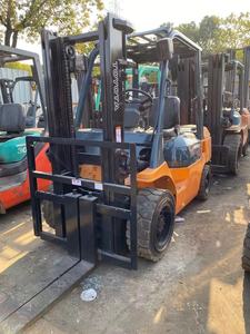 รถยกดีเซลเครื่องยนต์เสริม 3 ตันดีเซลมือสองสําหรับรถยกดีเซล Toyota Fd30 สําหรับขาย - Product Image 3