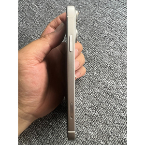 Téléphone Xr authentique dans le style du Phone 17 Pro, téléphone 4G débloqué, livré avec la boîte du 17 Pro scellée, batterie à 100 % de capacité - Product Image 3