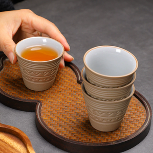 Mini ensemble tasse et soucoupe en porcelaine fine, style rétro classique, avec gravure en relief arabe, pour festivals islamiques, idéal pour le cappuccino, sans BPA - Product Image 1