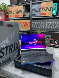 Soldes Exceptionnelles : PC Portable Gaming Strix SCAR 18, Intel Core i9 de 13e Génération 4GHz, 32 Go RAM, 2 To SSD, 16 Go VRAM, Windows 11 Pro, Écran 18 pouces 18K 165Hz, Double Carte Graphique Dédiée - Product Image 3