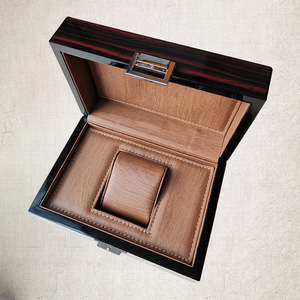 กล่องนาฬิกาไม้ทรงสี่เหลี่ยมผืนผ้า 195x135x95 มม. กล่องเก็บของบุหนังสีดำสำหรับบรรจุภัณฑ์ของขวัญนาฬิกา - Product Image 1