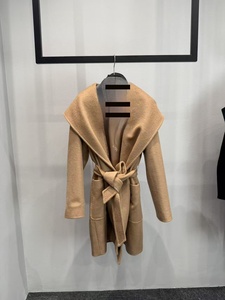 <span class=keywords><strong>Manteau</strong></span> en Laine de Chameau Rialto Modèle Classique Vintage avec Capuche, Effet Ondulé, Longueur <span class=keywords><strong>Mi</strong></span>-Longue, Coupe Ample et Décoration Lettres - Product Image 5