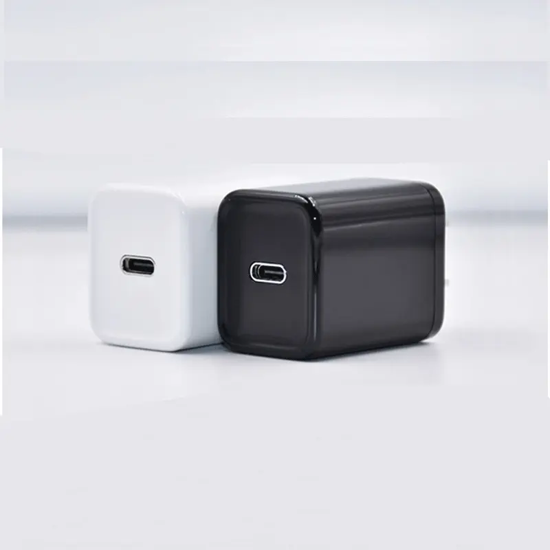 Factory Direct New Black And White Safe And Stable PD20W Mini Portable Charger
