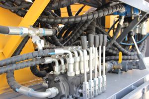 Plateforme de forage de puits d'eau FYX180 en <span class=keywords><strong>action</strong></span> |   Puissant et facile à utiliser - Product Image 5