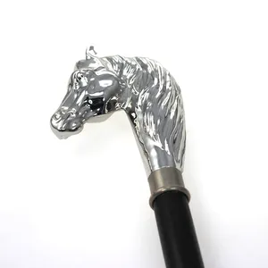 Calzascarpe in Metallo Argentato a Forma di Testa di Cavallo - Product Image 1