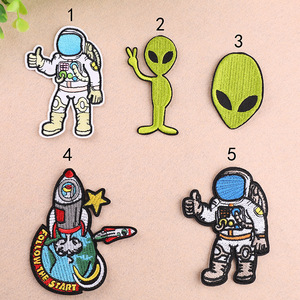 Fourniture de patchs de broderie personnalisés en fer sur ordinateur broderie astronaute et patchs en tissu extraterrestre pour chaussures et vêtements - Product Image 2