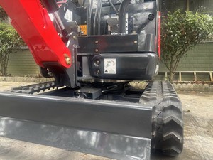 Vente en gros CE EPA4 1.8T Mini pelle 1800kg Mini pelle sur chenilles à queue zéro - Product Image 3