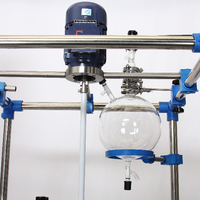 Réacteur en verre avec condenseur pour la distillation et le reflux