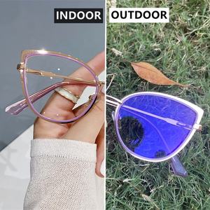 Nouvelles Lunettes Femme 2024 Photochromiques Anti-reflet en Alliage, Monture Œil de Chat Argent Or Noir avec Charnière à Ressort, Verres <span class=keywords><strong>Photogray</strong></span> 2026 - Product Image 3