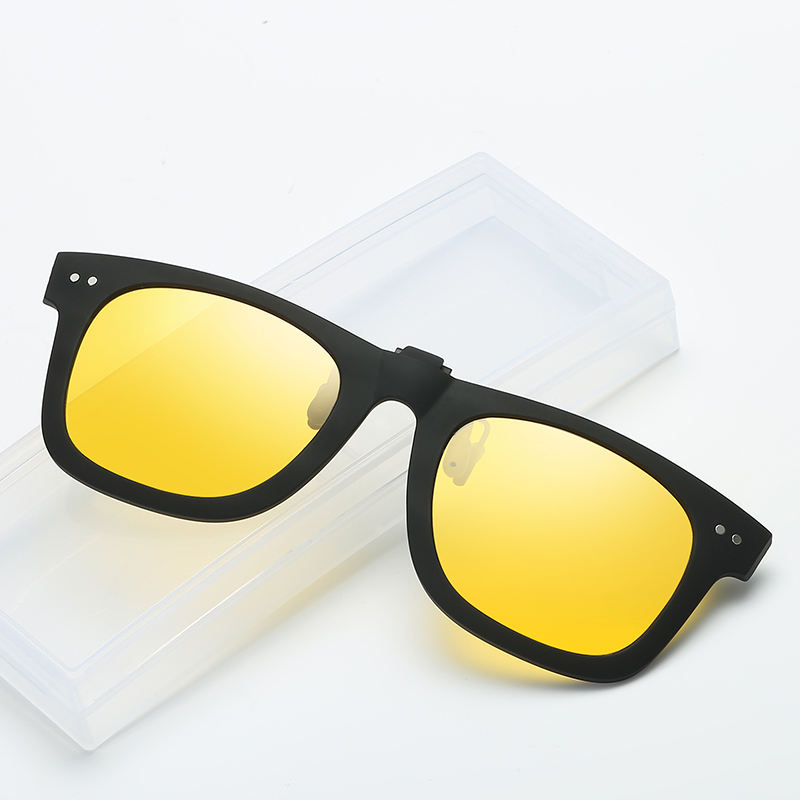 สีเหลือง