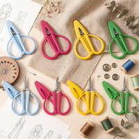 Ciseaux miniatures multicolores Super Snips pour la couture, les travaux d'aiguille, le bricolage, la broderie, avec capuchon en silicone
