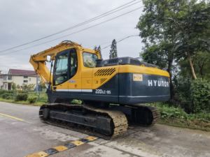 Excavatrice sur chenilles multifonctionnelle d'occasion d'origine coréenne Hyundai 220lc-9s, moteur Yanmar, pompe à roulements, haute efficacité, testée, vidéo - Product Image 5