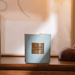 Venta al por mayor <span class=keywords><strong>de</strong></span> lujo <span class=keywords><strong>de</strong></span> cuero azul perfumado velas orgánicas logotipo personalizado Cera <span class=keywords><strong>De</strong></span> Soja Para velas respetuoso con el medio ambiente vela aromática - Product Image 5