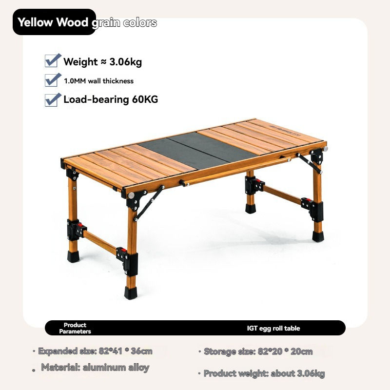 โต๊ะไม้สีเหลือง