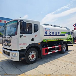 Camión Cisterna de Agua Dongfeng 4X2 de 12m³ a Precio Competitivo para Limpieza de Carreteras, Jardinería y Control de Polvo - Product Image 1