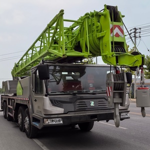 Grúa sobre camión Zoomlion 750 original con pluma tipo U de alta eficiencia para la construcción de puentes y edificios de gran altura - Product Image 1