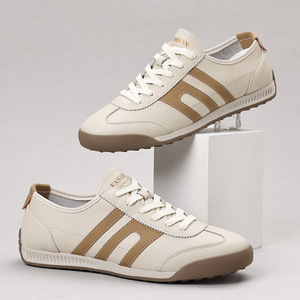 Chaussures décontractées rétro pour hommes, bout rond, cuir de vache, semelle en caoutchouc souple, style marche, baskets tendance - Product Image 3