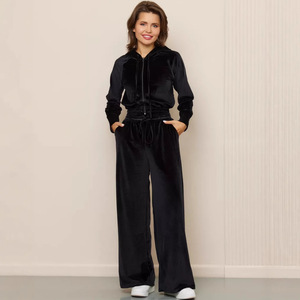 Monochromatischer Samt-Trainingsanzug für Damen mit Kapuze, Langen Ärmeln, Kordelzug und Reißverschluss, 2-teiliges Set mit Anpassbarem Logo - Product Image 4