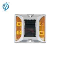 Réflecteurs de route solaires en aluminium imperméables avec 6 lumières LED pour la chaussée et les marqueurs de goujon d'asphalte pour l'avertissement de trafic